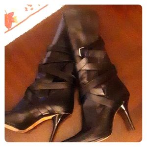 Michael Kors size 9 leather boots